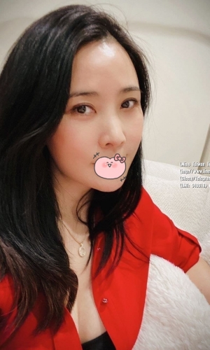 靈蝶 162.48.D.32歲    #台北  #新北【5000】  喜歡大姐姐調教嗎！#惡魔女主管榨取魔王，常常留住下屬趁下班公司沒人進行不可描述的事情，有點微微的m 喜歡被拍