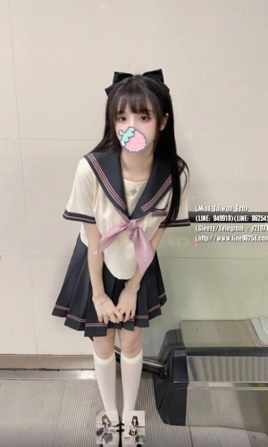 雅妍 158.44.C.19歲 出沒地點：#高雄 清純學生妹 根本是從小甜到大 聲音嗲嗲的 清爽風格看到心情就好 大一學生 有女友fu 個性健談好聊 平時有在運動 四肢纖細 皮