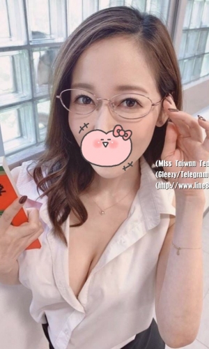 ❤️唯唯  條件:163cm.E奶.30歲   【紅牌】性感人妻  介紹：淫蕩人妻 她會讓你享受王的待遇 做愛時會用日語挑逗   呻吟時的淫蕩聲 像在A片才會有的情節 在口交的