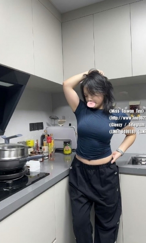 安妮  165cm E奶 48kg 24歲  ❤️ #台中 #中部可約 #台中叫小姐 #台中可約 ❤️  暗藏好身材的貌美助理不忍了!! 下海兼職想找一位男性與她愛愛一起歡愉，  想將