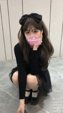 靈兒 157cm 43kg  C+ 20歲 甜美女孩 可愛笑容超擄獲人心！  主動又熱情 現在可約 靈兒