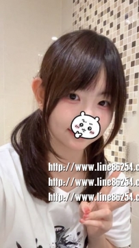 糖果 155.B.19歲 小隻馬甜妹 昨天剛滿19歲 #新妹第一天報班 鮑魚乾淨 無異味 很緊緻