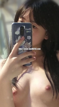 乖乖：155cm 43kg  C奶  20歲  自身很愛感覺的女生 沒有刺青 沒有煙味   健談有女友fu