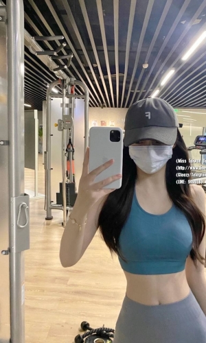 子玥 165cm Dcup 25歲 #台中  #台中可約  #中部可約 #健身女神 螞蟻腰蜜桃臀  身材超級好的 沒有一點多於的肉肉 做起來很有勁  穴嫩無異味 口交很棒 眼神超色的