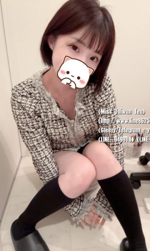 厘米 157cm.45kg.B奶.21歲 性格可愛  床上主動熱情 特別會口 水特別多 超黏人 聊天會害羞  而且在床上超敏感的  就像一隻性感小野貓