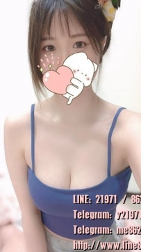 青青 160.45.D.22歲 #悶騷學生妹 床上騷騷的 喜歡揉奶子 小穴很緊 女上位夾住搖讓你爽