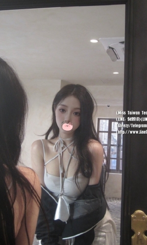 微米  165cm.D奶.24歲.46kg #高雄  兼職外拍小姐 本職是航空公司職員  身材沒話說  高挑大奶型 臉蛋好看  性格好  服務態度好  不做作 皮膚白皙