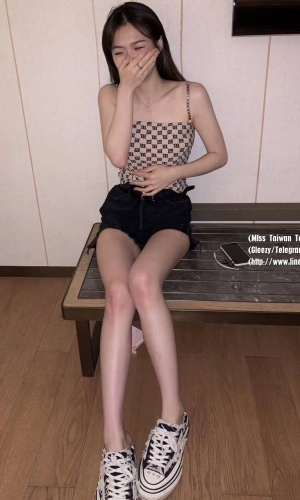 多多  160cm/D+杯/23歲/45kg  介紹：行政主管.  翹臀 腰細/不油  不抽煙   身材辣到不要  不要的  超級騷 很會挑逗唷！ 敢玩 互動好  熱情又主動