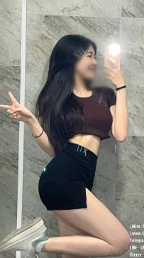 亦可 160 46 C+ 24歲 #無套做  陽光樂觀 服務積極態度 喜歡看A片  喜歡跟男生前戲互
