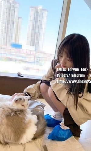 沐沐 158 B 40 19歲  小隻馬在校生短期兼職  二次元動漫社團裡的女神  清純可愛 素質極高 無刺青 無整容   新人首次下海 請小哥哥多多關照