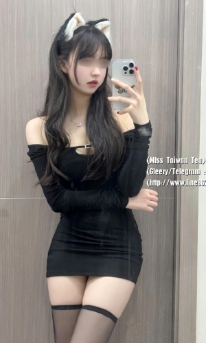 #照片本人 依琳【163.C.23歲】 ❤️ #台中 #台中叫小姐 #中部可約 #台中地區 ❤️ 氣質很好 臉蛋嫵媚笑起來很甜很迷人^^ 床上服務很淫蕩，配合度100%讓你滿意~