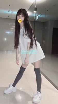 苗苗160.C.20歲 在校學生 皮膚白皙 喜歡蘿莉的一定要約 外型可愛 在床上很淫蕩