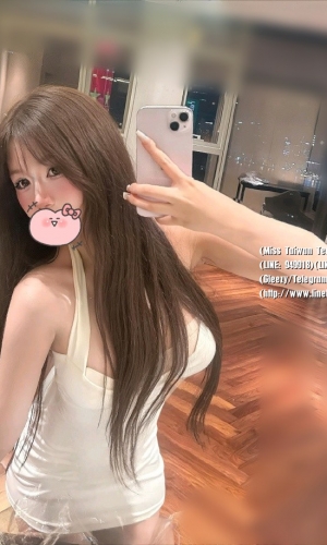 妮妮 165 48kg E 25歲  胸部Q彈  但有細腰翹臀  迷人腰窩  敏感多汁嫩苞  女友feel  小頭從背後進攻  一手扶大腿內側 一手沾著很濕潤的愛液點放陰蒂看著腰窩美背