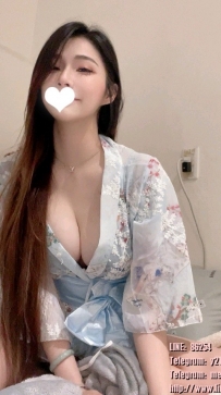 ✨雨璇 164cm | 47kg | E杯 | 25歲  🎀 描述：擁有高挑的身材和獨特的設計品味 她的E