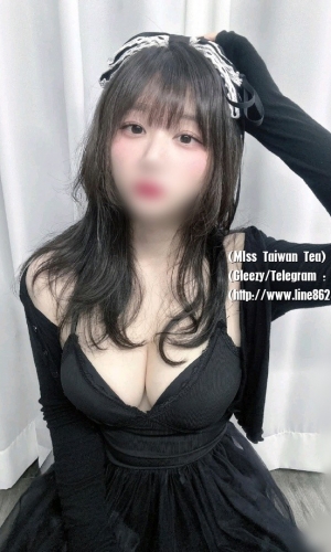 娃娃 167cm.47kg.Dcup.23y  性感櫃姐 身形窈窕 前凸後翹 聲音很甜美  叫得讓你硬到不行喔  奶子堅挺不下垂 奶頭是敏感地帶 易高潮  舌頭靈活 小騷貨一個 配合度