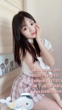 辰辰 155cm Ccup 47kg 18歲 #剛成年的小女生 蘿莉小可愛 身體特別的粉嫩 皮膚滑滑的~