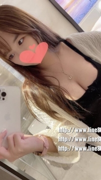 泡泡 ：162-E-45kg -23歲 #台北8000一節 兩節14000 四節21000 美胸美尻控們看過來 今