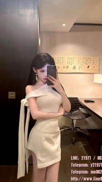 原價：22000 特價：16000 綺羅：162cm.44kg.C奶.22歲 簡介：似如大陸女星露絲 性格活