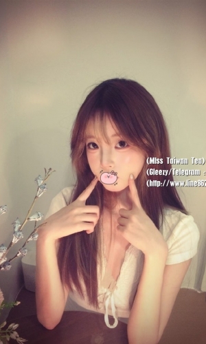 娜娜  158cm  46kg Ccup  22歲  ❤️ #台北新北  #台北  #新北 #台北叫小姐 #雙北❤️  清純的臉蛋  白皙的皮膚  帶著淡淡的體香  恰到好處的奶子  盈盈一握的小