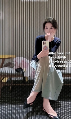 潔兒  160cm  Ccup 25歲    氣質不失內涵    絕對的口碑    回沖率百分百喔    時尚愛打扮    皮膚很廣漢   床上的她不可小看喔   風騷小穴很會吸精喔~