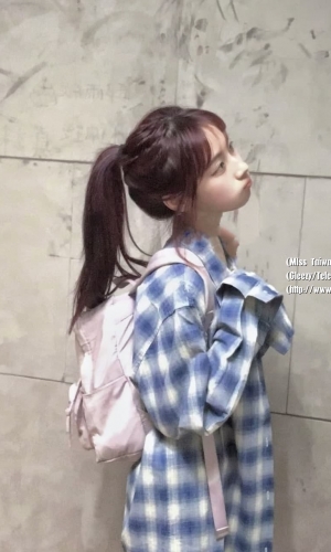 巧巧：19歲 162cm B奶  唯一小缺點就是胸部有點小 B奶  這個妹妹很乖 很會配合 只是經驗次數比較少，前期可能需要你去調教一下，但是後期你會很有小驚喜哦