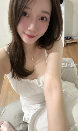 ❤️漫漫  159cm 46kg C奶 24歲❤️  露希台南推薦